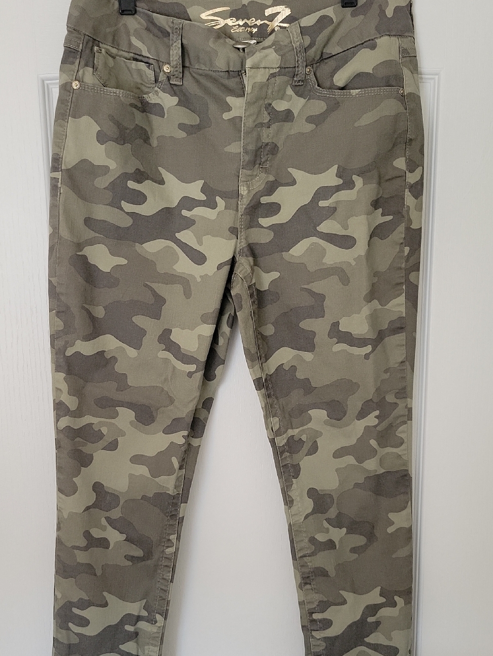 Seven7 Green & Khaki Camo Skinny Jeans